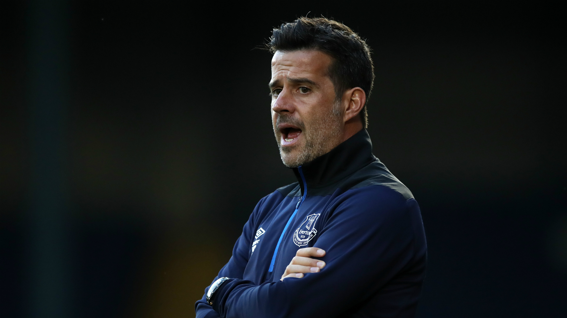 坚持努力的 坚持努力的